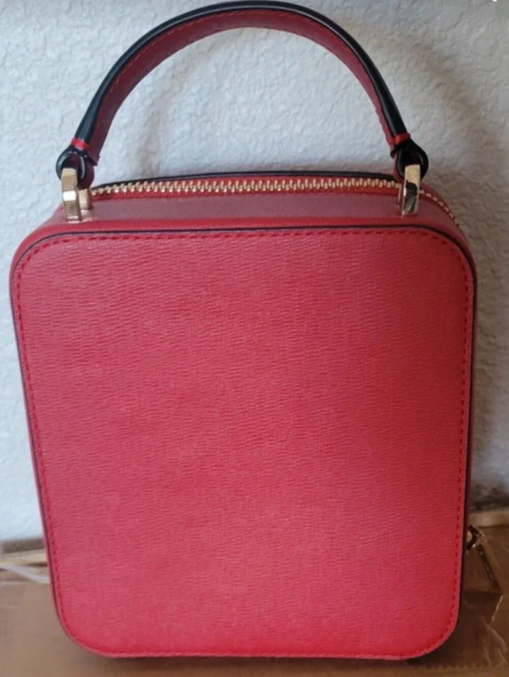Kate Spade Disney X Vanity Cruella De Vil Red Crossbody Bag